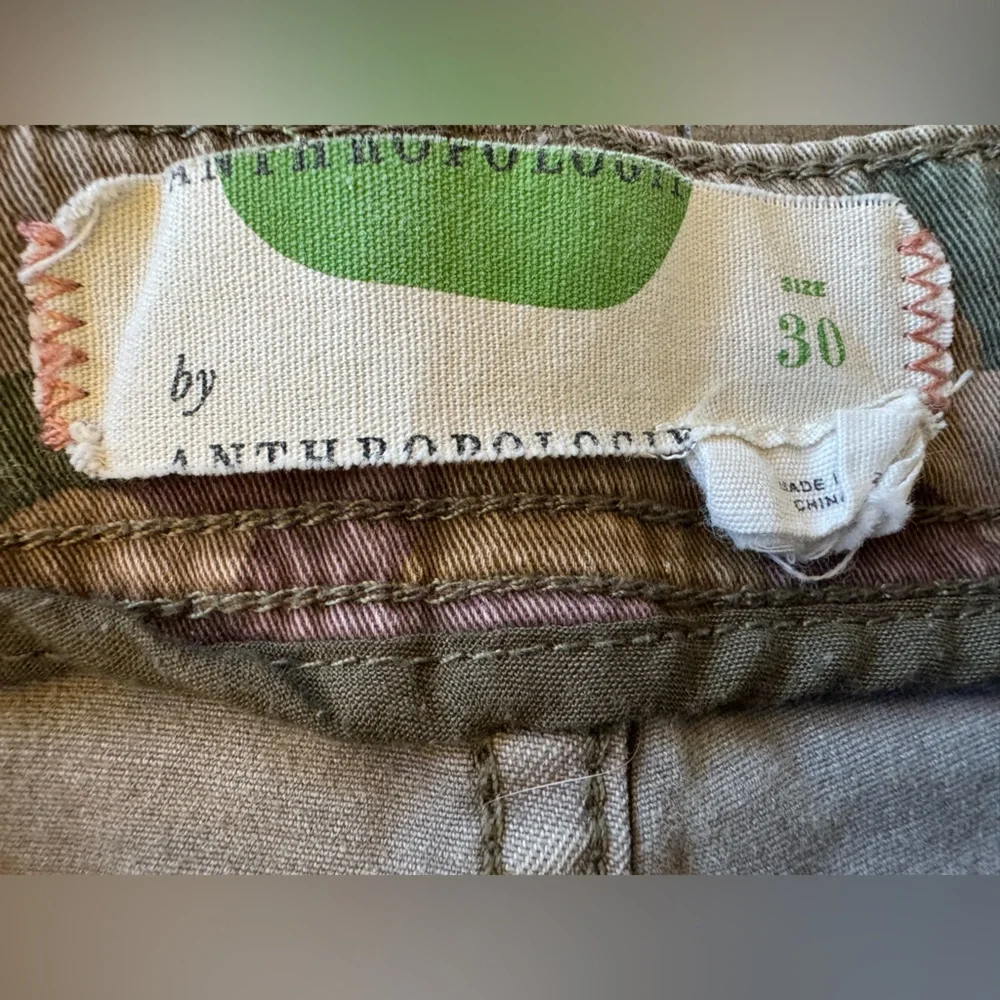 Anthropologie Jefferson Slim Fit Utility Camo Button Fly Jeans Women’s Size 30